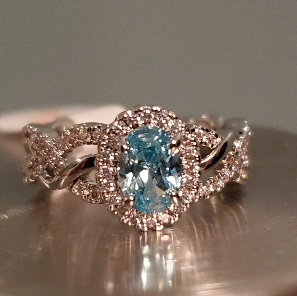 Aquamarine White Topaz